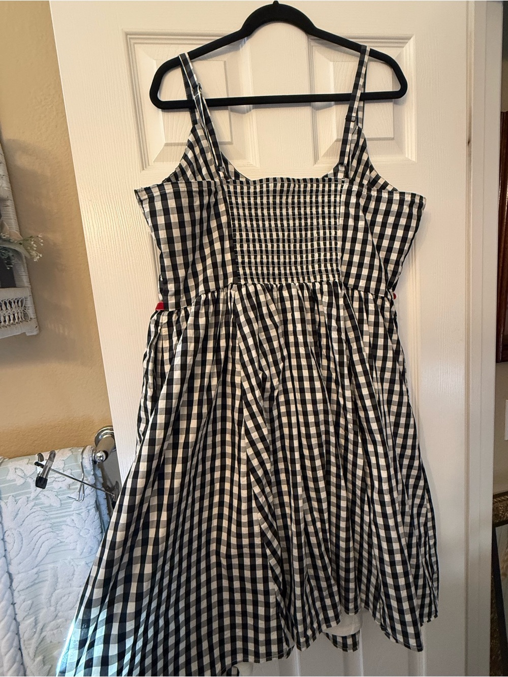 torrid Retro Chic NWOT Black and White Gingham Dress with Red Waist Tie Size2 - Picture 2 of 7